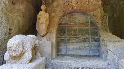 tomba-demoni-alati edicola-funeraria
