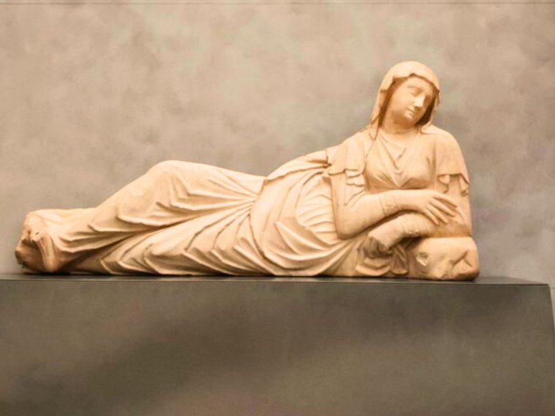 ha lavorato su Palazzo Vecchio e la chiesa di Santa Croce. Ha creato il Primo piano regolatore di Firenze