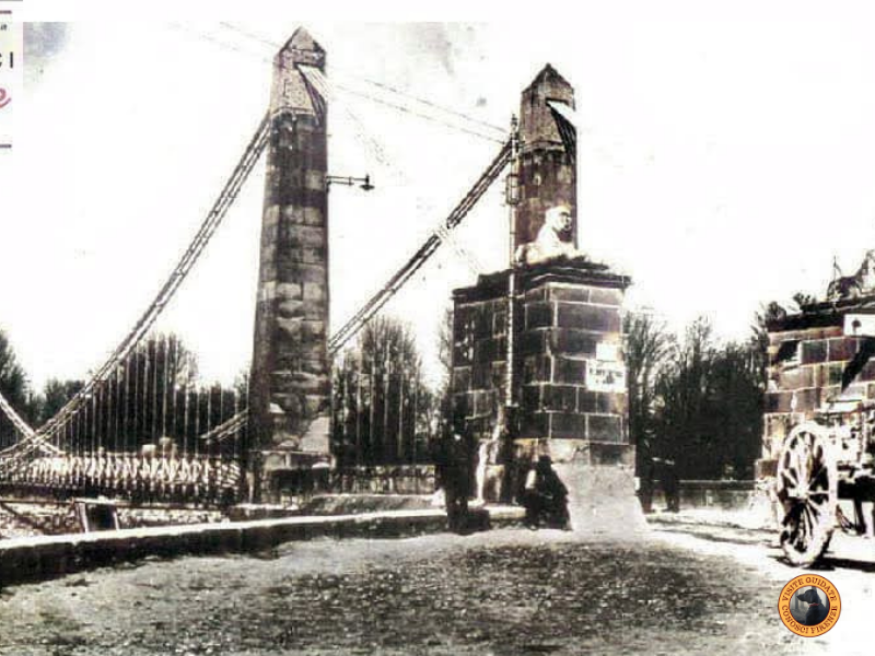 Ponte Sospeso o di San Leopoldo