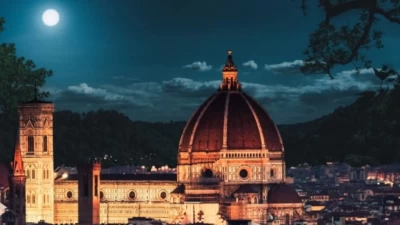 La luna, il Cupolone e Firenze