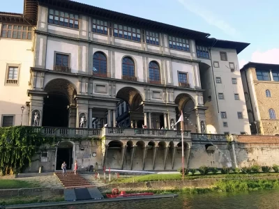 Boat-trip-on-the-Arno
